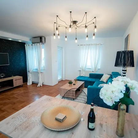 Apartment Lux Stan Na Dan Pozarevac