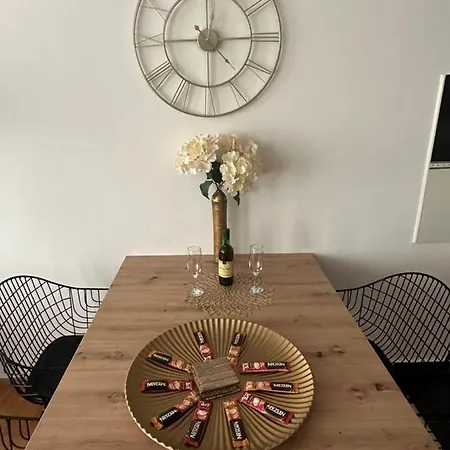 Lux Stan Na Dan Apartment Pozarevac
