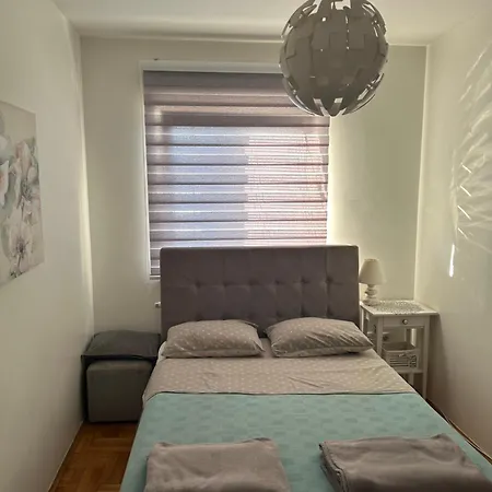Lux Stan Na Dan Pozarevac
